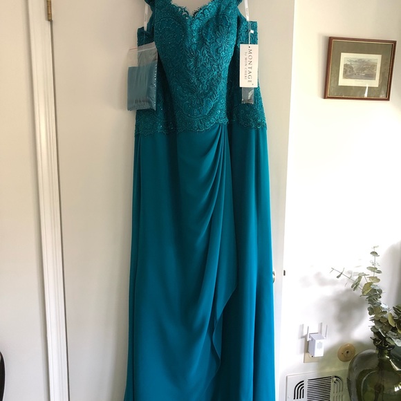 Montage by Mon Cheri Long Gown Teal Size 16 NEW with tags and shawl - Picture 8 of 8
